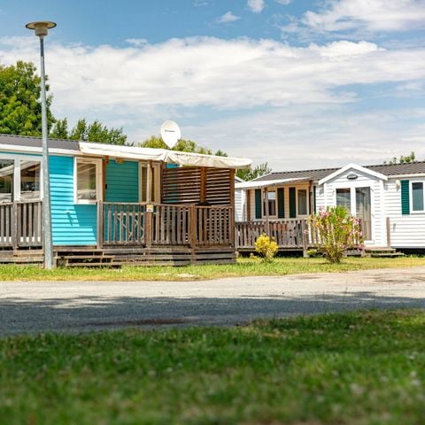 Stacaravan 6 personen - Mobile-home | Comfort | 3 Slaapkamers | 6 Pers | Overdekt terras | 1 Badkamer | Airconditioning | TV