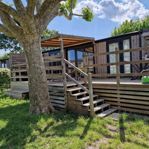Stacaravan 4 personen - Stacaravan | Ultimate | 2 Slaapkamers | 4 Pers | Overdekt terras | 1 Badkamer | Airconditioning | TV