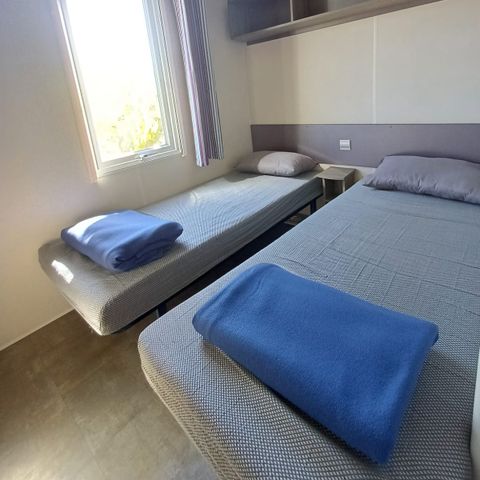Stacaravan 5 personen - 5 (2 bedrooms)