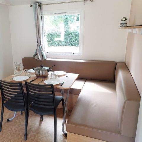 Stacaravan 4 personen - Klassieke stacaravan met 2 slaapkamers voor 4 personen, airconditioning
