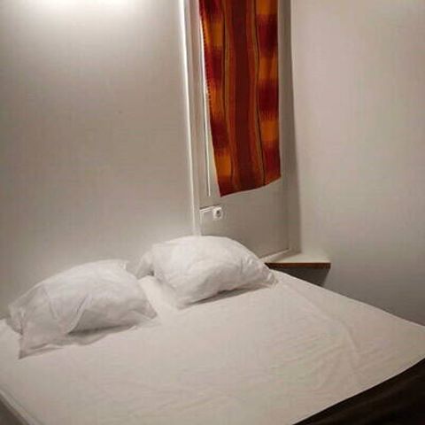 Chalet 6 personen - Chalet | Comfort | 3 Slaapkamers | 6 Pers. | Verhoogd terras | 1 Badkamer | Airconditioning.