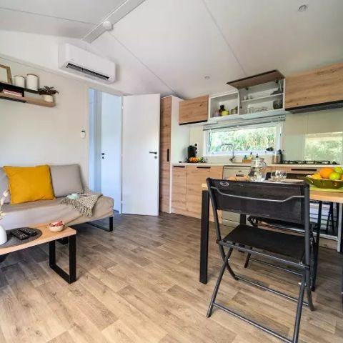 Stacaravan 4 personen - Duo Premium 3 Kamers 4 Personen Jacuzzi + Airconditioning + TV