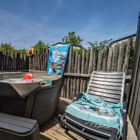 Stacaravan 4 personen - Duo Premium 3 Kamers 4 Personen Jacuzzi + Airconditioning + TV