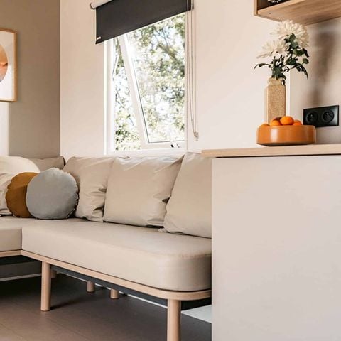 Stacaravan 8 personen - Mobile-home | Comfort | 4 slaapkamers | 8 pers. | Verhoogd terras | Buitenkeuken | 2 badkamers | Airconditioning.