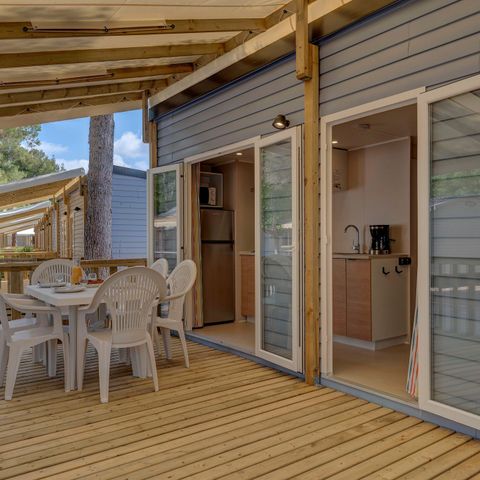 Stacaravan 6 personen - Mobile-home | Comfort XL | 2 slaapkamers | 4/6 pers. | Verhoogd terras | Airconditioning.