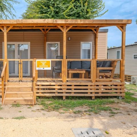 Stacaravan 6 personen - Mobile-home | Premium | 3 slaapkamers | 6 pers. | Verhoogd terras | Air-con.