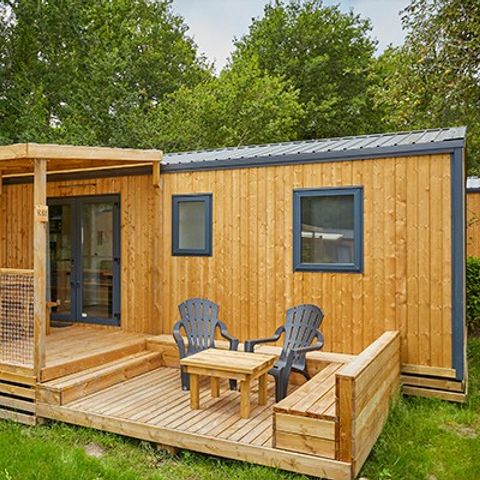 Stacaravan 6 personen - Premium Exclusief | 3 slaapkamers | 6 pers. | Verhoogd terras | Airconditioning | TV