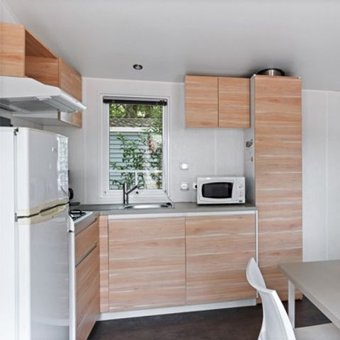 Stacaravan 4 personen - Classic XL | 2 slaapkamers | 4 pers. | Terras met lift, niet overdekt