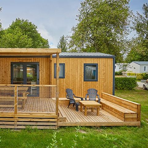 Stacaravan 6 personen - Premium Exclusief | 3 slaapkamers | 6 pers. | Verhoogd terras | Airconditioning | TV