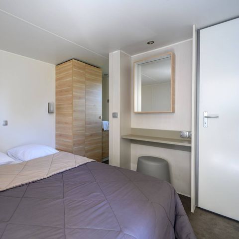 Stacaravan 4 personen - Stacaravan | Ultimate | 2 slaapkamers | 4 pers | Verhoogd terras | 2 badkamers | Airconditioning | TV