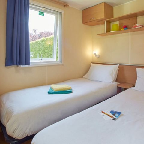 Stacaravan 6 personen - Klassiek | 3 slaapkamers | 6 pers | Overdekt verhoogd terras | Airconditioning