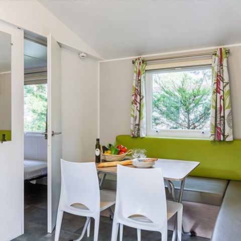 Stacaravan 4 personen - Classic XL | 2 slaapkamers | 4 pers. | Single terras