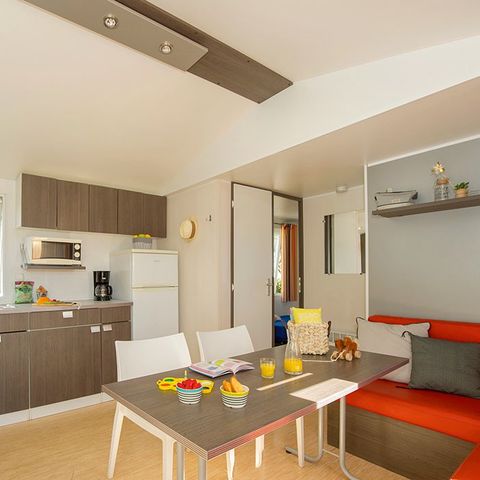 Stacaravan 6 personen - Comfort XL | 3 slaapkamers | 6 pers. | Eenpersoons terras