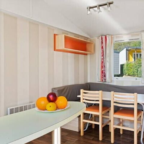 Bungalow 4 personen - Stacaravan | Comfort | 2 Slaapkamers | 4 Pers. | Verhoogd terras