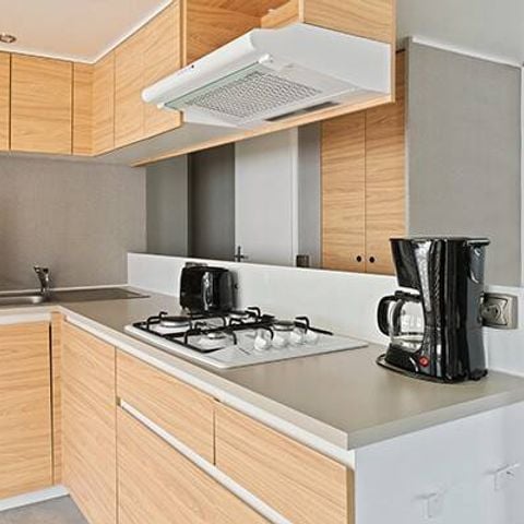 Bungalow 6 personen - Mobile-home | Comfort | 2 Slaapkamers | 4/6 Pers. | Verhoogd terras | Airconditioning.
