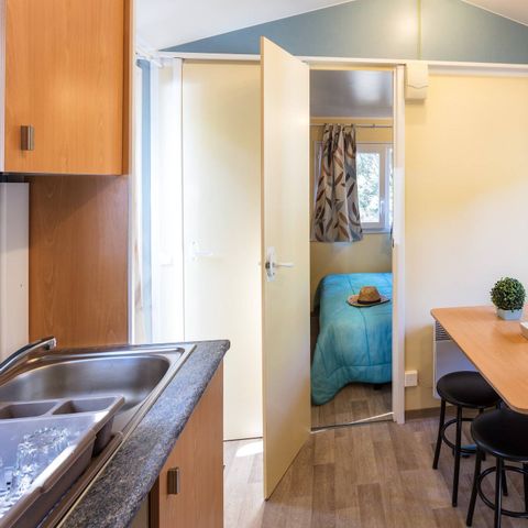 Stacaravan 4 personen - Stacaravan | Klassiek | 2 Slaapkamers | 4 Pers. | Verhoogd terras | Airconditioning.