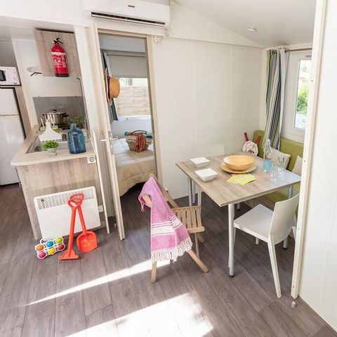 Stacaravan 6 personen - Klassiek | 3 slaapkamers | 6 pers | Verhoogd terras | Airconditioning
