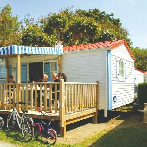 Stacaravan 6 personen - 2 slaapkamers 4/6 badkamers Half overdekt terras TV zonder airconditioning