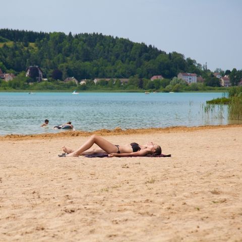 Camping Village Le Fayolan - Camping Jura - Afbeelding N°3