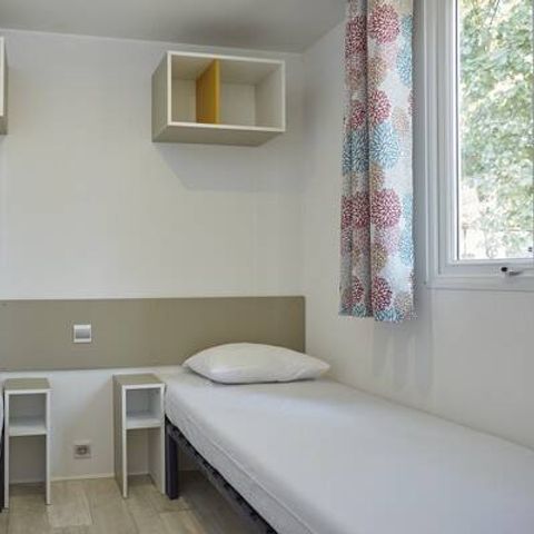 Stacaravan 6 personen - Mobile-home | Comfort | 2 Slaapkamers | 4/6 Pers. | Verhoogd terras | Airconditioning.