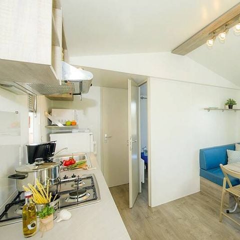 Stacaravan 4 personen - Klassiek | 2 Slaapkamers | 4 Pers | Lounge Terras | 1 Badkamer | Airconditioning