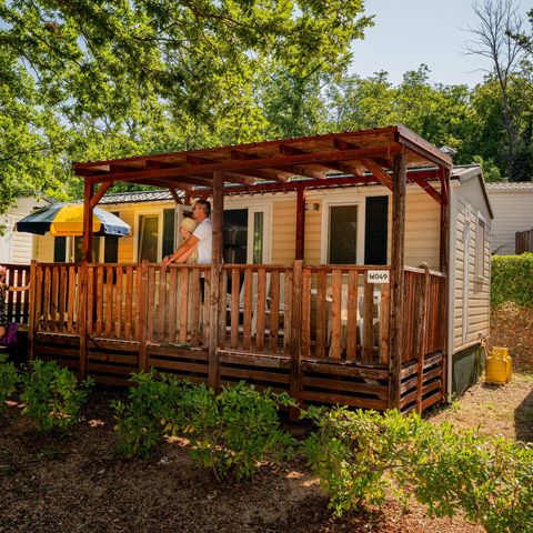 Stacaravan 6 personen - Comfort | 3 slaapkamers | 6 pers | Verhoogd terras | Airconditioning