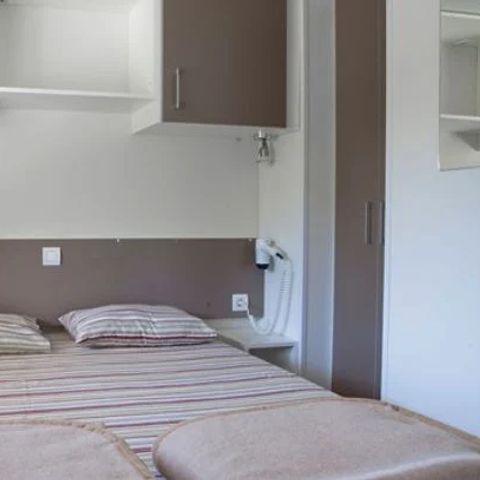 Stacaravan 6 personen - Stacaravan | Klassiek | 2 Slaapkamers | 4/6 Pers. | Verhoogd terras | Airconditioning.