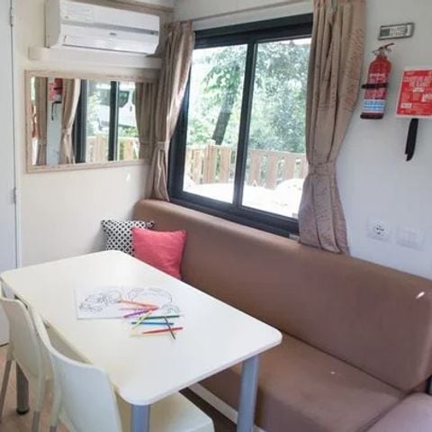 Stacaravan 4 personen - Mobile-home | Comfort | 2 Slaapkamers | 4 Pers. | Verhoogd terras | Airconditioning.