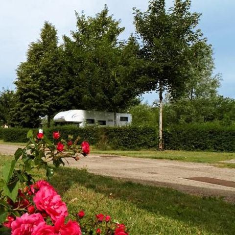 Camping Roc de l'Arche - Camping Aveyron - Afbeelding N°2