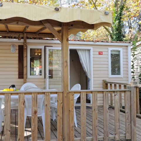 Stacaravan 4 personen - Klassiek | 2 Slaapkamers | 4 Pers. | Verhoogd terras | Airconditioning.