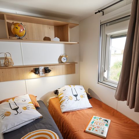 Stacaravan 6 personen - Green HomeFlower Premium 35m² (3bed - 6pers.) + halfoverdekt terras + TV + LV