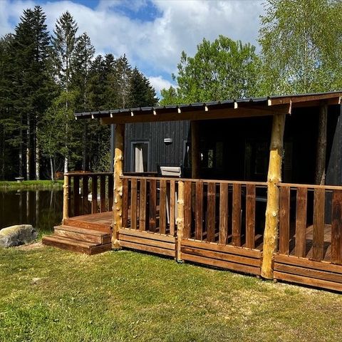 Stacaravan 6 personen - Green HomeFlower Premium 35m² (3bed - 6pers.) + halfoverdekt terras + TV + LV