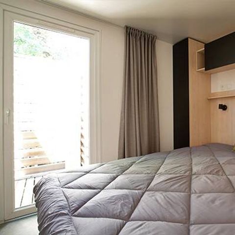 Stacaravan 6 personen - Stacaravan | Premium Exclusive | 3 slaapkamers | 6 pers | Verhoogd terras | Tropische douche | Airconditioning | TV