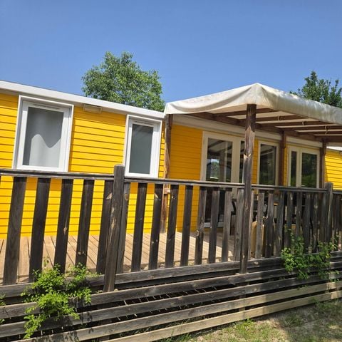 Stacaravan 6 personen - Stacaravan | Ultimate | 3 slaapkamers | 6 pers | Verhoogd terras | 2 badkamers | Airconditioning | TV