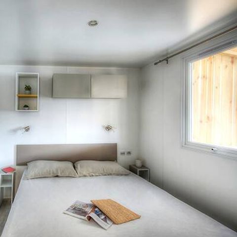 Stacaravan 6 personen - Ultiem | 3 slaapkamers | 6 pers | Verhoogd terras | Jacuzzi | 2 badkamers | Airconditioning | TV