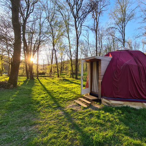 Accommodatie 2 personen - Geodetische koepel in Le Calme omgeven door bossen