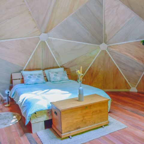 Accommodatie 2 personen - Geodetische koepel in Le Calme omgeven door bossen