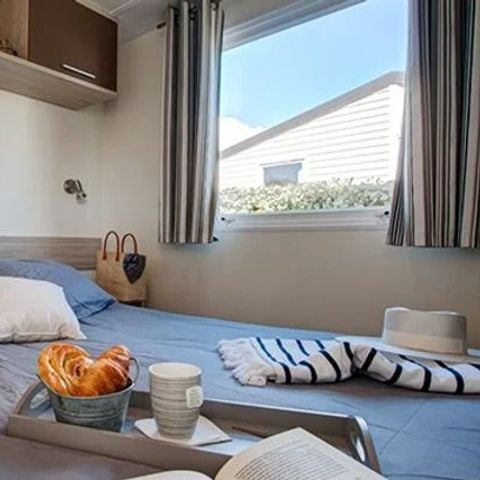 Stacaravan 4 personen - Mobile-home | Comfort XL | 2 slaapkamers | 4 pers. | Verhoogd terras niet overdekt | TV
