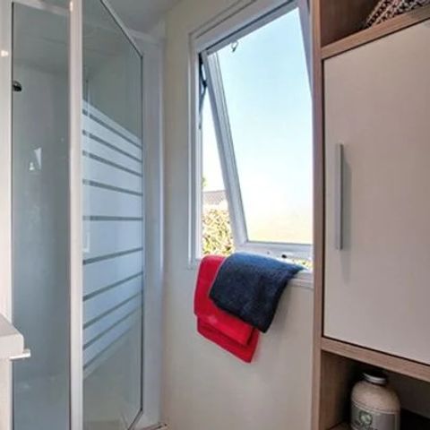 Stacaravan 4 personen - Mobile-home | Comfort XL | 2 slaapkamers | 4 pers. | Verhoogd terras niet overdekt | TV