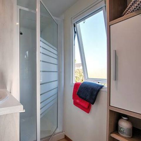 Stacaravan 4 personen - Comfort | 2 Slaapkamers | 4 Pers. | Terras met lift, niet overdekt