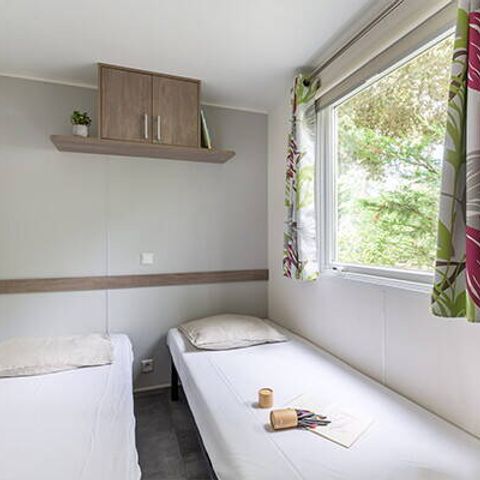 Stacaravan 4 personen - Comfort | 2 Slaapkamers | 4 Pers. | Overdekt verhoogd terras | TV
