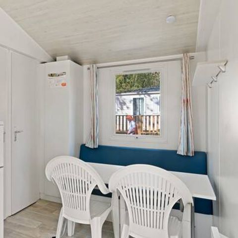 Stacaravan 4 personen - Comfort | 2 Slaapkamers | 4 Pers. | Terras met lift, niet overdekt