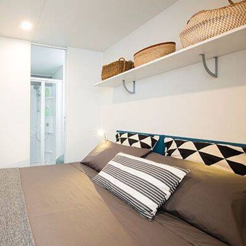 Stacaravan 4 personen - Comfort | 2 Slaapkamers | 4 Pers | Verhoogd terras | Airconditioning