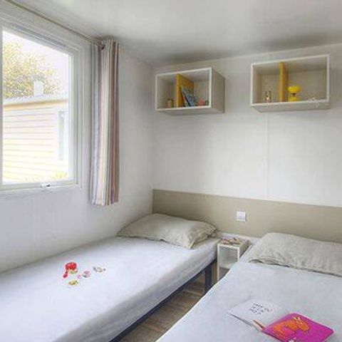 Stacaravan 4 personen - Stacaravan | Comfort | 2 Slaapkamers | 4 Pers | Eenpersoons terras | Airconditioning | TV