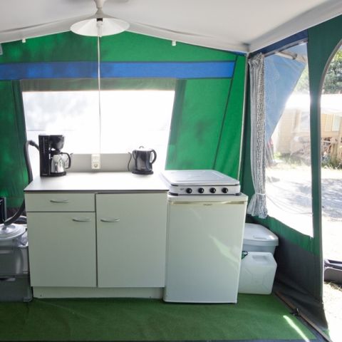 Bungalowtent 6 personen - BT luxe tent, 2 hutten zonder sanitair