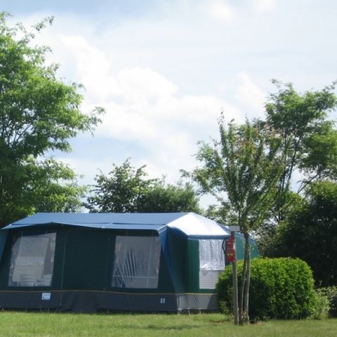 Bungalowtent 6 personen - BT luxe tent, 2 hutten zonder sanitair