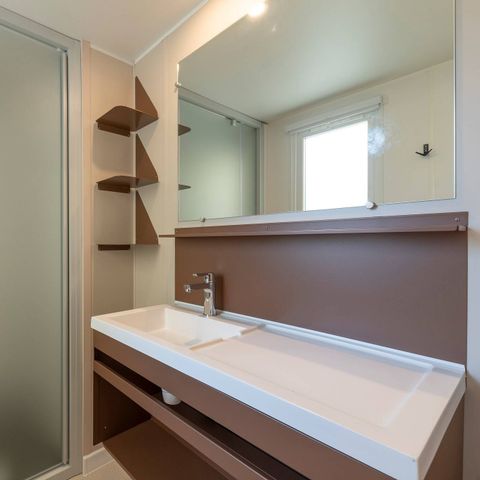 Stacaravan 6 personen - Premium | 3 slaapkamers | 6 pers | Verhoogd terras | Airconditioning