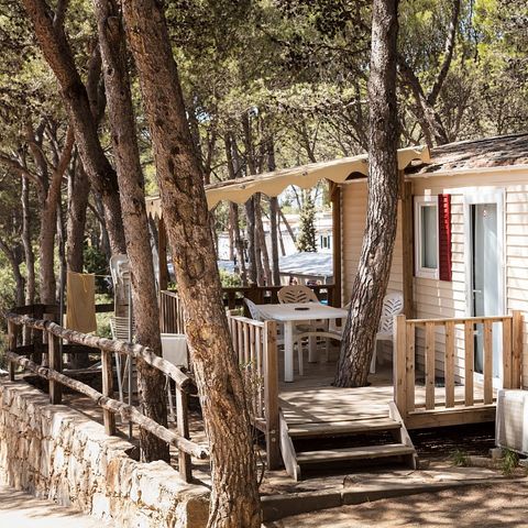 Stacaravan 4 personen - Stacaravan | Klassiek | 2 Slaapkamers | 4 Pers. | Verhoogd terras | Airconditioning.