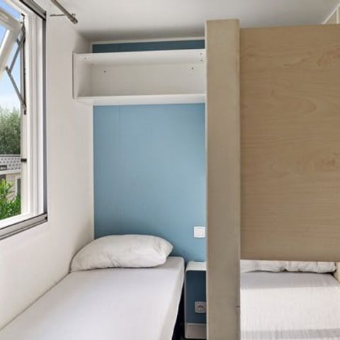 Stacaravan 4 personen - Mobile-home | Comfort | 2 Slaapkamers | 4 Pers. | Verhoogd terras | Airconditioning.