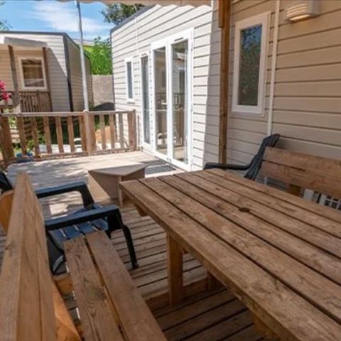 Stacaravan 8 personen - Mobile-home | Comfort XL | 3 slaapkamers | 6/8 pers. | Verhoogd terras | Airconditioning.